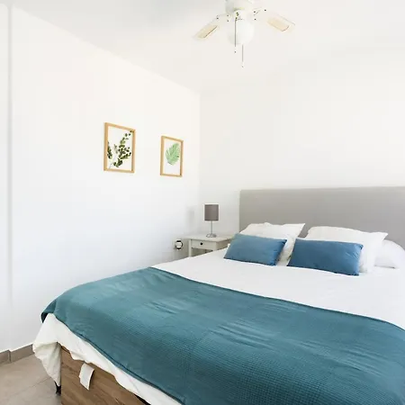 Home2book Comfy Seaside Cristimar, Pool Apartman *