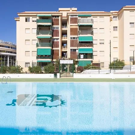 Apartman Home2book Comfy Seaside Cristimar, Pool